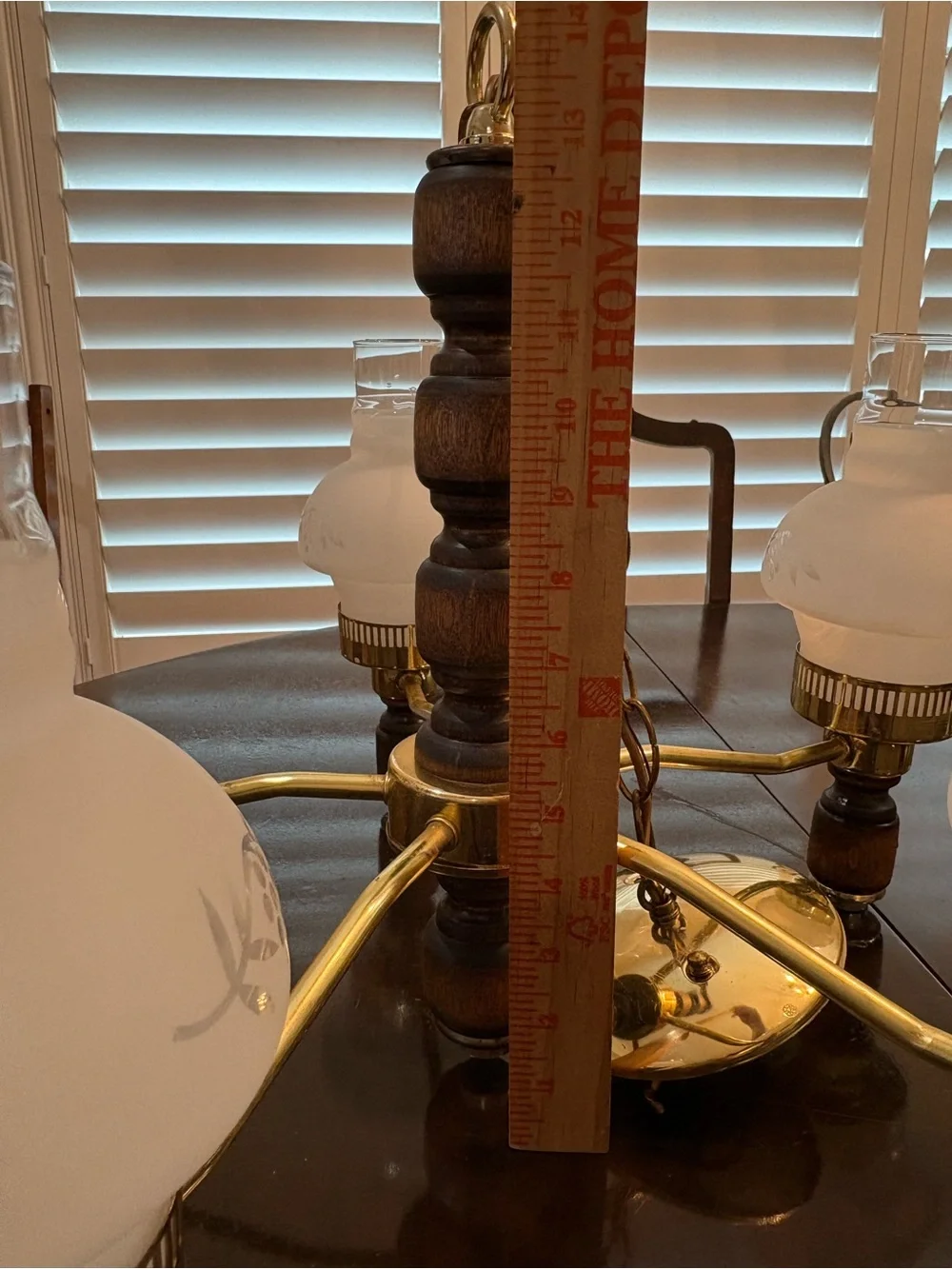 Vintage-Style Brass and Wood 5-Light Chandelier with Frosted White Glass Shades